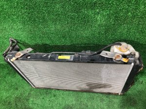 Радиатор двигателя SUBARU LEGACY OEM 45111AC230 BG5 1997 EJ20R MT5