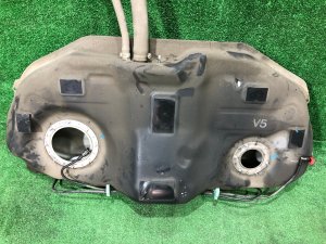 Бензобак SUBARU LEVORG OEM 42012FJ011 VMG VM4 VM 2015 FA20E CVT