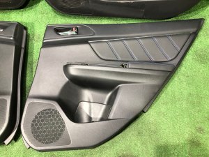 Обшивка дверей синяя строчка!!! SUBARU LEVORG OEM 94212VA101VH, 94212VA111VH, 94222VA101VH, 94222VA111VH VMG VM4 VM 2015 Dark Gray 61K
