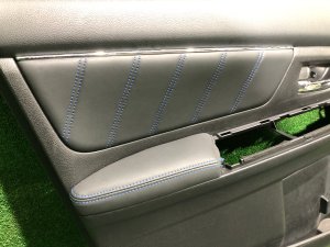 Обшивка дверей синяя строчка!!! SUBARU LEVORG OEM 94212VA101VH, 94212VA111VH, 94222VA101VH, 94222VA111VH VMG VM4 VM 2015 Dark Gray 61K
