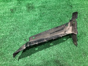 Крепление заднего бампера левое SUBARU IMPREZA OEM 57731FE190 GDA 2002 Blue 02C