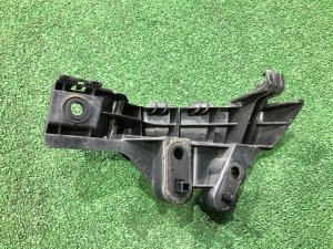 Крепление заднего бампера левое SUBARU LEVORG OEM 57707VA100 VM4 VMG VM 2015 Blue Pearl K3X