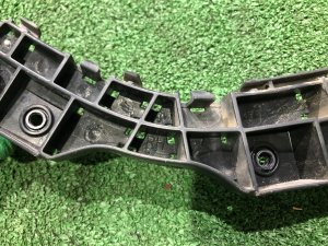 Крепление заднего бампера правое SUBARU LEVORG OEM 57707VA130 VM4 VMG VM 2015 Blue Pearl K3X