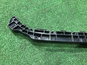 Крепление заднего бампера правое SUBARU LEVORG OEM 57707VA130 VM4 VMG VM 2015 Blue Pearl K3X