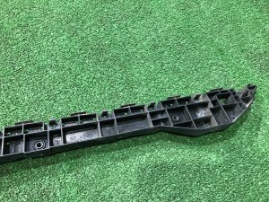 Крепление заднего бампера правое SUBARU LEVORG OEM 57707VA130 VM4 VMG VM 2015 Blue Pearl K3X