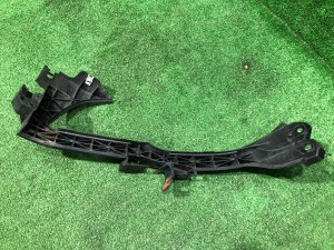 Крепление фары правое SUBARU LEVORG OEM 57707VA000 VM4 VMG VM 2015 Blue Pearl K3X