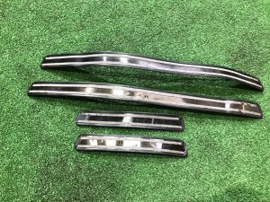 Накладки на пороги SUBARU LEVORG OEM 94060VA040VH VM4 VMG VM 2015 Blue Pearl K3X