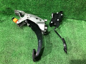 Педали SUBARU LEVORG OEM 36010FJ020, 36012VA010 VM4 VMG VM 2015 Blue Pearl K3X