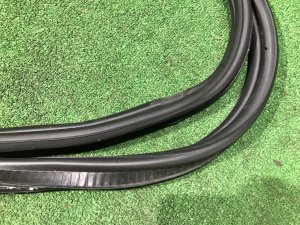Уплотнитель багажника RAND ROVER RANGE ROVER SPORT OEM LR061643 2019