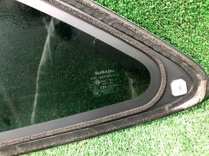 Стекло багажника правое SUBARU LEVORG OEM 65210VA100 VM4 2016