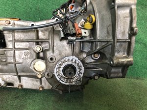 Мкпп TY755XS1AA SUBARU FORESTER OEM 32000AE670 SF5 1998 EJ202 MT