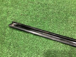 Молдинг бокового стекла левый LAND ROVER RANGE ROVER SPORT OEM LR044118 2019
