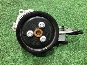 Помпа LR123392, JPLA-11A213-AC LAND ROVER RANGE ROVER SPORT