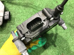 Замок двери задний правый с доводчиком LAND ROVER RANGE ROVER SPORT OEM LR117161, JPLA218A42 2019