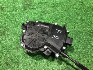 Замок двери передний правый LAND ROVER RANGE ROVER SPORT OEM LR117160, JPLA218A42 AC 2019