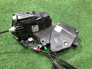 Замок двери задний левый LAND ROVER RANGE ROVER SPORT OEM LR117161, JPLA218A42 BC 2019