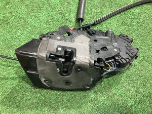 Замок двери задний левый LAND ROVER RANGE ROVER SPORT OEM LR117161, JPLA218A42 BC 2019