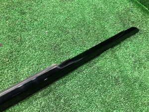Молдинг двери передний правый LAND ROVER RANGE ROVER SPORT OEM LR043750 2019