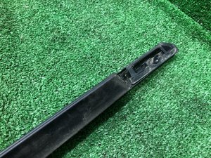 Молдинг двери передний левый LAND ROVER RANGE ROVER SPORT OEM LR043751 2019