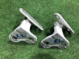 Петли двери задней левой LAND ROVER RANGE ROVER SPORT OEM LR073600, LR073596 2019