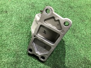 Подушка акпп LAND ROVER RANGE ROVER SPORT OEM LR098750, JPLA6068AB 2019