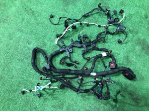 Коса двигателя LR106373, H4P3-12A690, LR1Z 054127 LAND ROVER RANGE ROVER SPORT