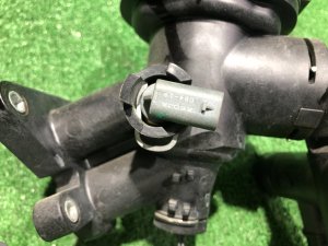 Термостат LAND ROVER RANGE ROVER SPORT OEM LR106640, LR140116, LR093328, H4P3-8575-AE 2019