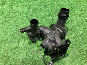Термостат LAND ROVER RANGE ROVER SPORT OEM LR106640, LR140116, LR093328, H4P3-8575-AE 2019