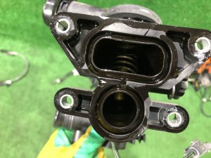 Термостат LAND ROVER RANGE ROVER SPORT OEM LR106640, LR140116, LR093328, H4P3-8575-AE 2019