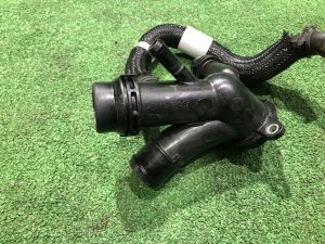 Тройник системы охлаждения LAND ROVER RANGE ROVER SPORT OEM LR092129, H4P3-8A544-A 2019