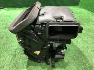 Вентилятор печки LAND ROVER RANGE ROVER SPORT OEM LR082159 2019 PТ204