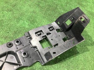 Крепление заднего бампера правое LAND ROVER RANGE ROVER SPORT OEM LR121474, KK62-17A881-AC 2019