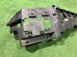 Крепление заднего бампера правое LAND ROVER RANGE ROVER SPORT OEM LR121474, KK62-17A881-AC 2019