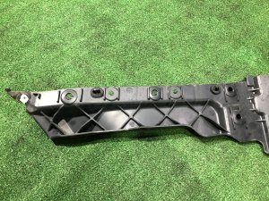 Крепление заднего бампера правое LAND ROVER RANGE ROVER SPORT OEM LR121474, KK62-17A881-AC 2019