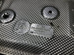 Тепловые экраны глушителя LAND ROVER RANGE ROVER SPORT OEM LR092621, LR136830 2019 PТ204