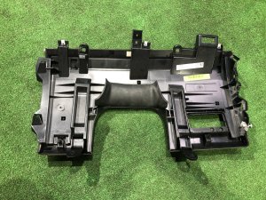 Пластик под руль LAND ROVER RANGE ROVER SPORT OEM LR034688 2019