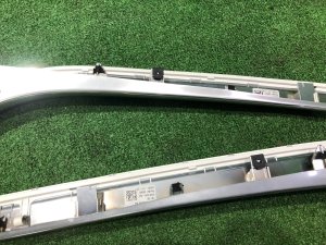 Пластик центральной консоли LAND ROVER RANGE ROVER SPORT OEM LR117608, LR117610 2019