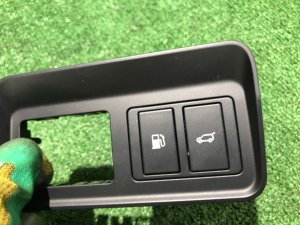 Кнопка багажника/бензобака LAND ROVER RANGE ROVER SPORT OEM 9SANPK5G115AA8, LR093124, LR124045 2019