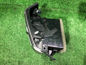 Регулятор воздушного потока левый LAND ROVER RANGE ROVER SPORT OEM LR044686 2019 PТ204
