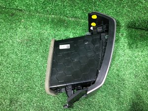 Регулятор воздушного потока левый LAND ROVER RANGE ROVER SPORT OEM LR044686 2019 PТ204