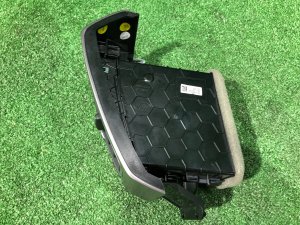 Регулятор воздушного потока правый LAND ROVER RANGE ROVER SPORT OEM LR044685, LR084735 2019 PТ204