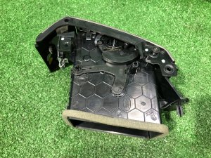 Регулятор воздушного потока правый LAND ROVER RANGE ROVER SPORT OEM LR044685, LR084735 2019 PТ204