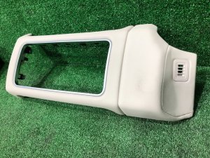 Панель торпедо LAND ROVER RANGE ROVER SPORT OEM LR100259 2019