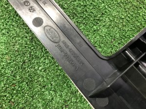 Пластик центральной консоли декор LAND ROVER RANGE ROVER SPORT OEM LR100371, JK62-044E04-BB 2019