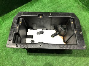 Крепление аккумулятора LAND ROVER RANGE ROVER SPORT OEM LR122948, JPLA-10697-BG 2019