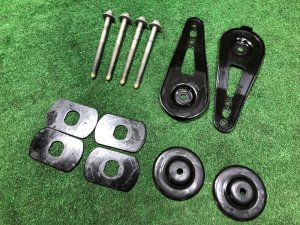 Болты задней балки LAND ROVER RANGE ROVER SPORT OEM LR124637, LR051047, LR038057, LR037508 2019