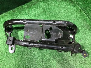 Подрамник акпп LAND ROVER RANGE ROVER SPORT OEM PLA-5060 2019