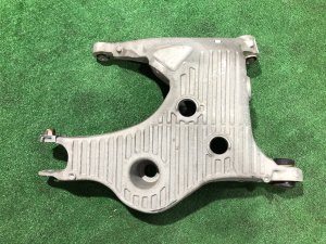 Рычаг задний правый LAND ROVER RANGE ROVER SPORT OEM LR098771, JPLA-5B531-BA 2019