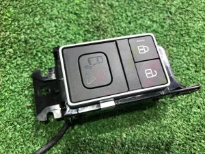 Кнопка центрального замка задняя правая LAND ROVER RANGE ROVER SPORT OEM LR071264,JPLA-14E369-AB 2019