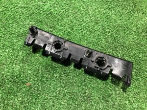 Крепление заднего бампера правое LAND ROVER RANGE ROVER SPORT OEM LR066744, DK62-17B932 2019